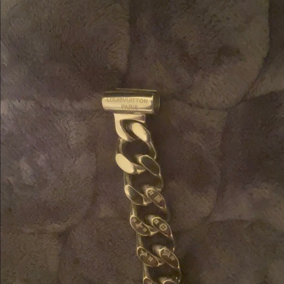Authentic mint Louis Vuitton engraved Bracelet - Picture 6 of 9